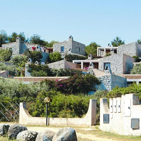 Daire Flat In Costa Rei With Balcony, Terrace Or Garden Castiadas